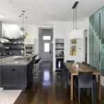 25 Fotos de Cocinas Con Mesa para Comer: formas de colocar la mesa